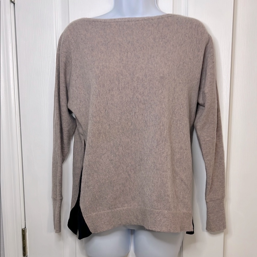 Banana Republic Tan Crew Neck Sweater Relaxed Fit